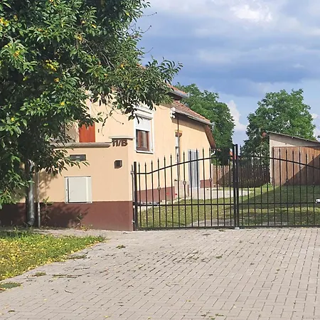 Appartamento Szofia Vendeghaz Kerekegyháza Esterno foto